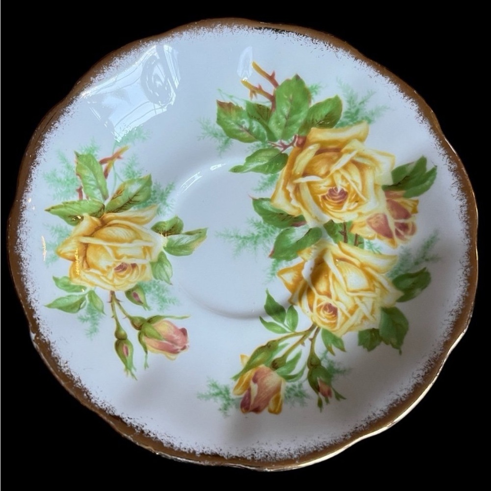 Royal Albert Elegant Floral Plate with Yellow Roses